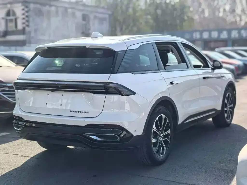 Lincoln Nautilus 2023 из CN, фото 4