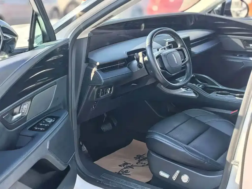 Lincoln Nautilus 2023 из CN, фото 3