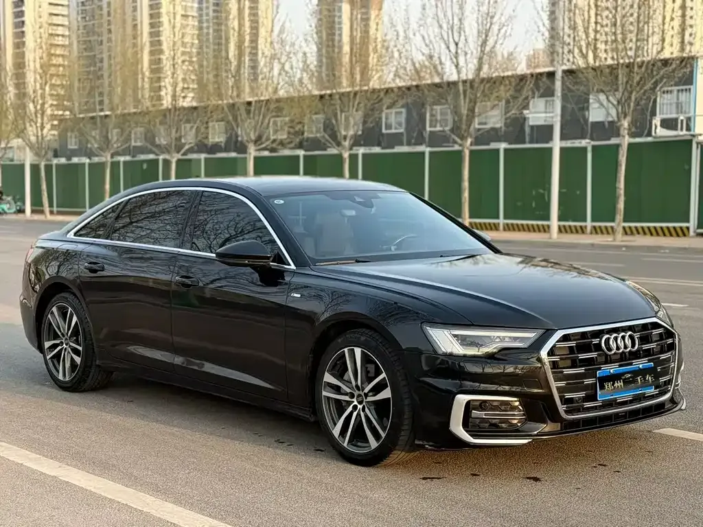Audi A6L — фото 10