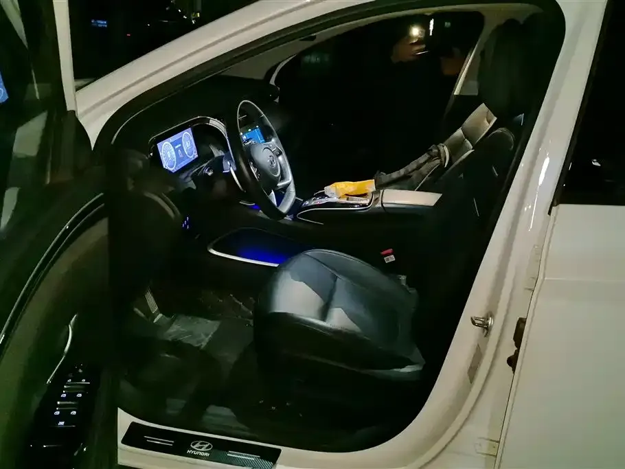 Hyundai Tucson 2023 из CN, фото 8