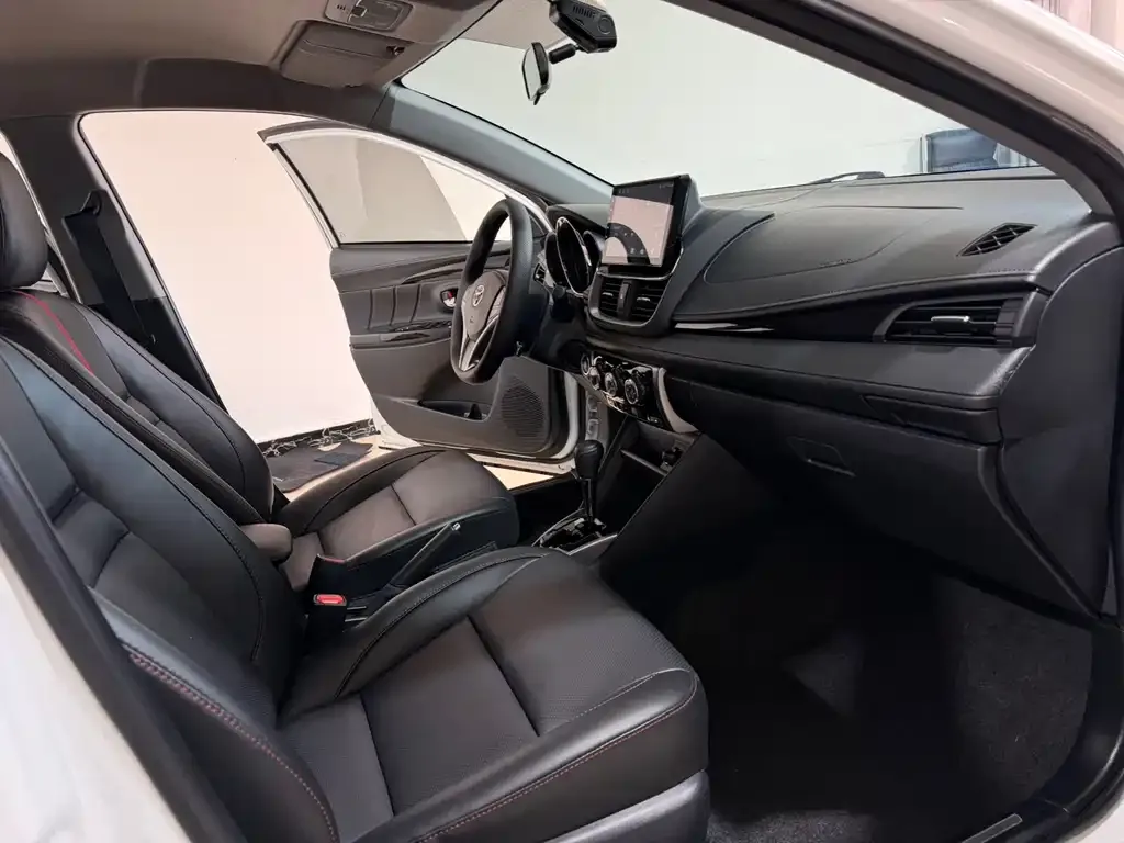 Toyota Yaris L 2023 из CN, фото 7