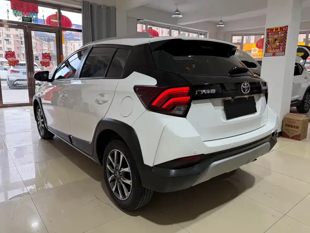 Toyota Yaris L 2023 из CN, фото 5