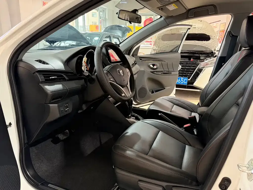 Toyota Yaris L 2023 из CN, фото 8