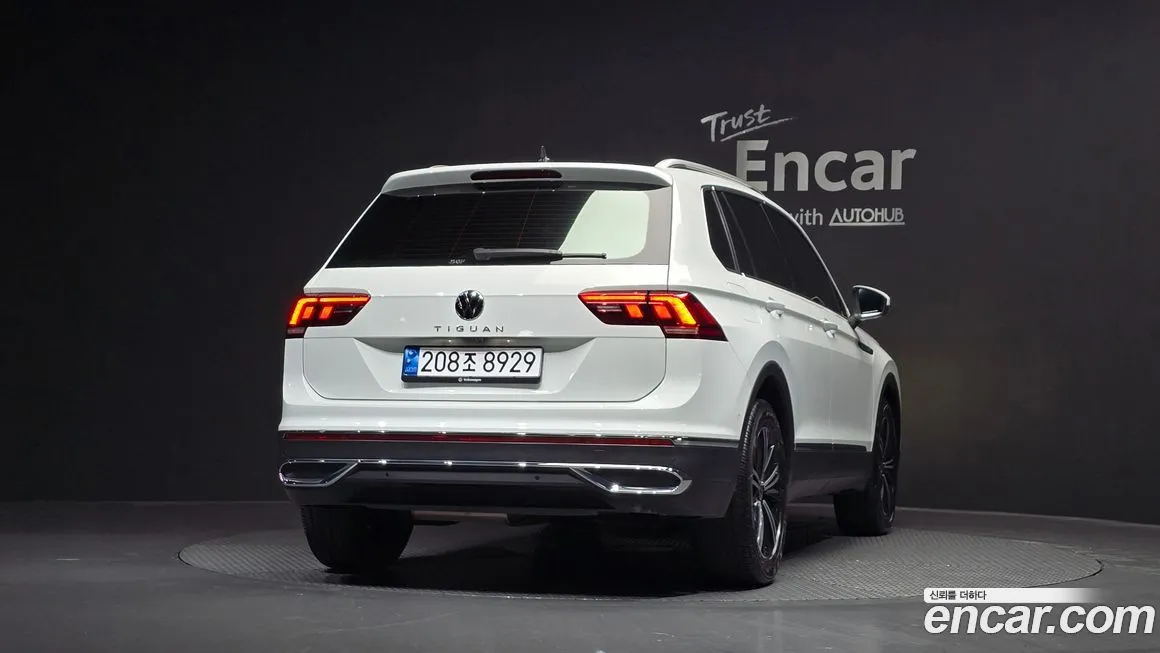 Volkswagen Tiguan — фото 4