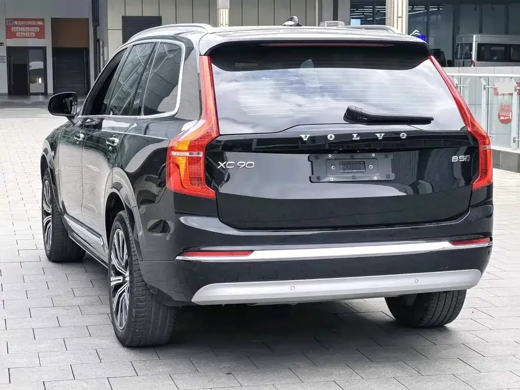 Volvo XC90 — фото 4