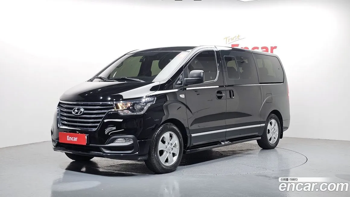 Hyundai Starex