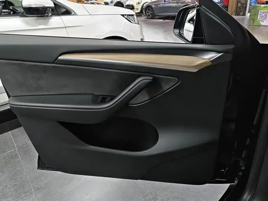 Tesla Model Y 2022 из CN, фото 2