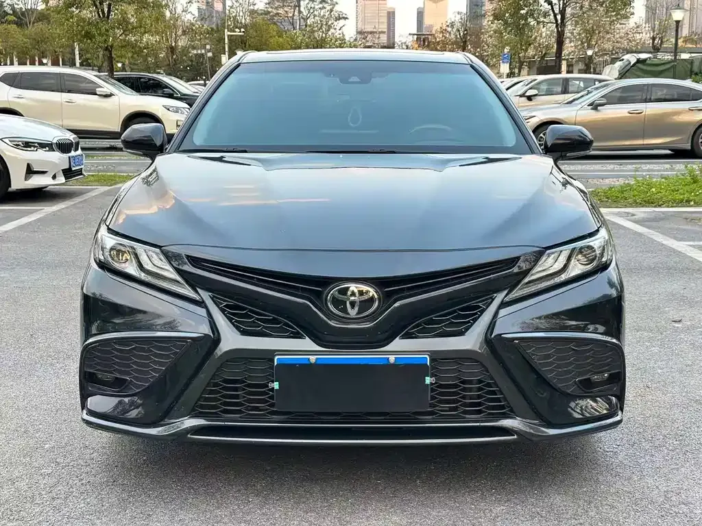 Toyota Camry 2022 из CN, фото 3