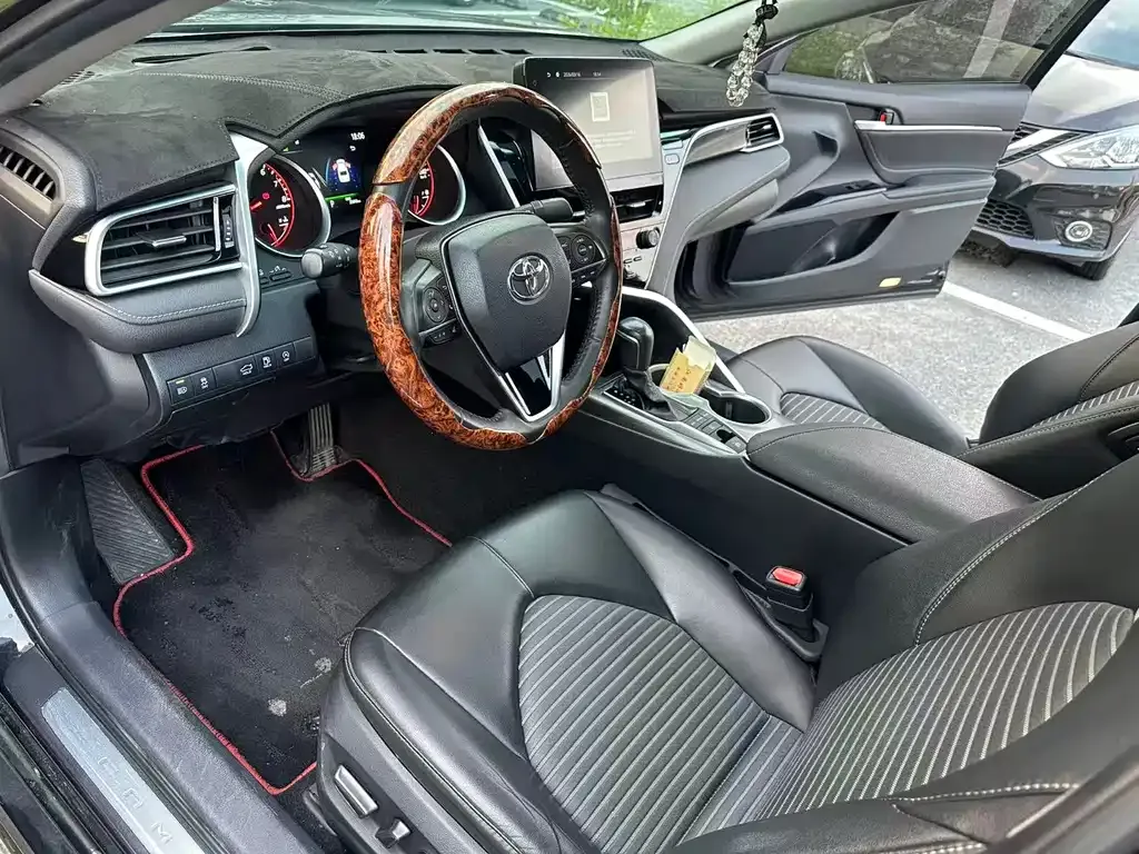 Toyota Camry 2022 из CN, фото 8