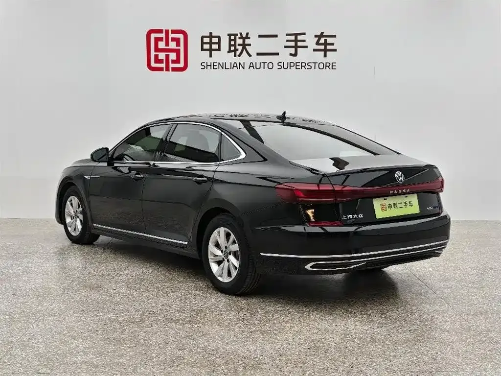 Volkswagen Passat New Energy — фото 8