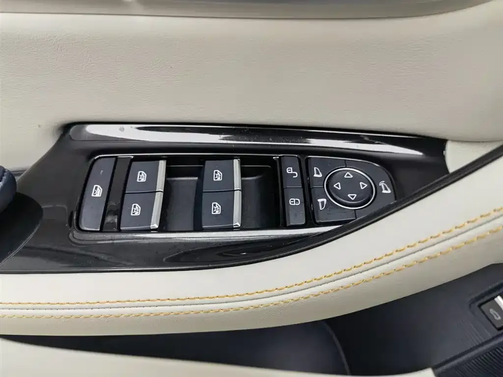 BYD PLUS New Energy — фото 5