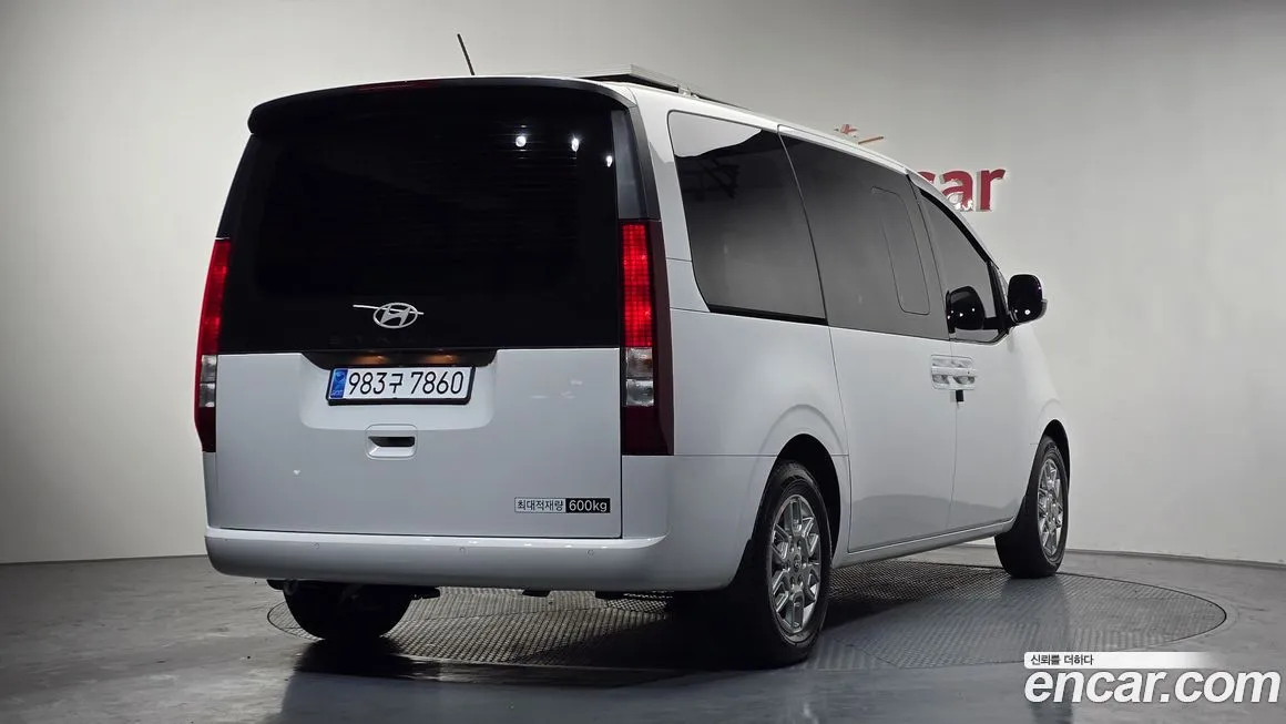Hyundai Staria 2025 из KR, фото 3