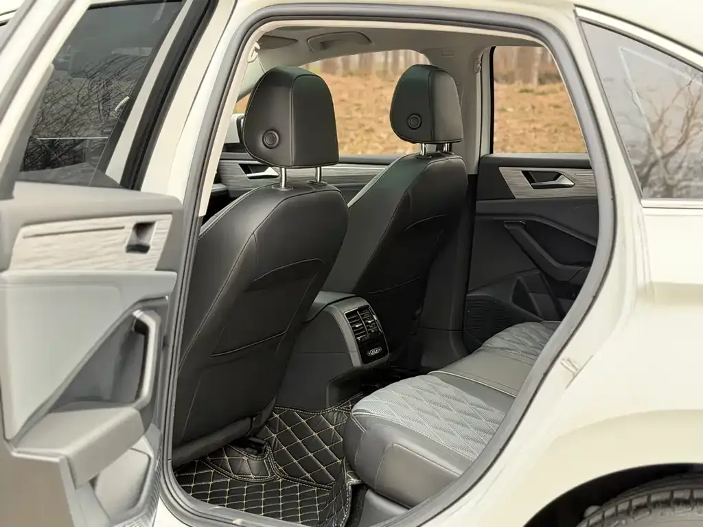 Volkswagen Sagitar 2023 из CN, фото 7