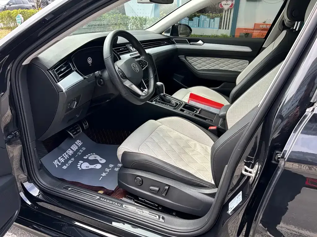 Volkswagen Magotan 2023 из CN, фото 2
