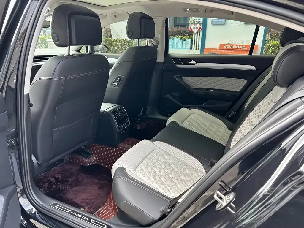 Volkswagen Magotan 2023 из CN, фото 5