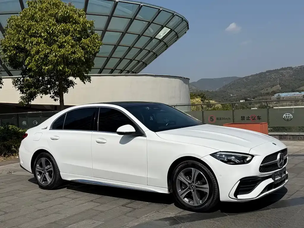 Mercedes-Benz C-Class — фото 9