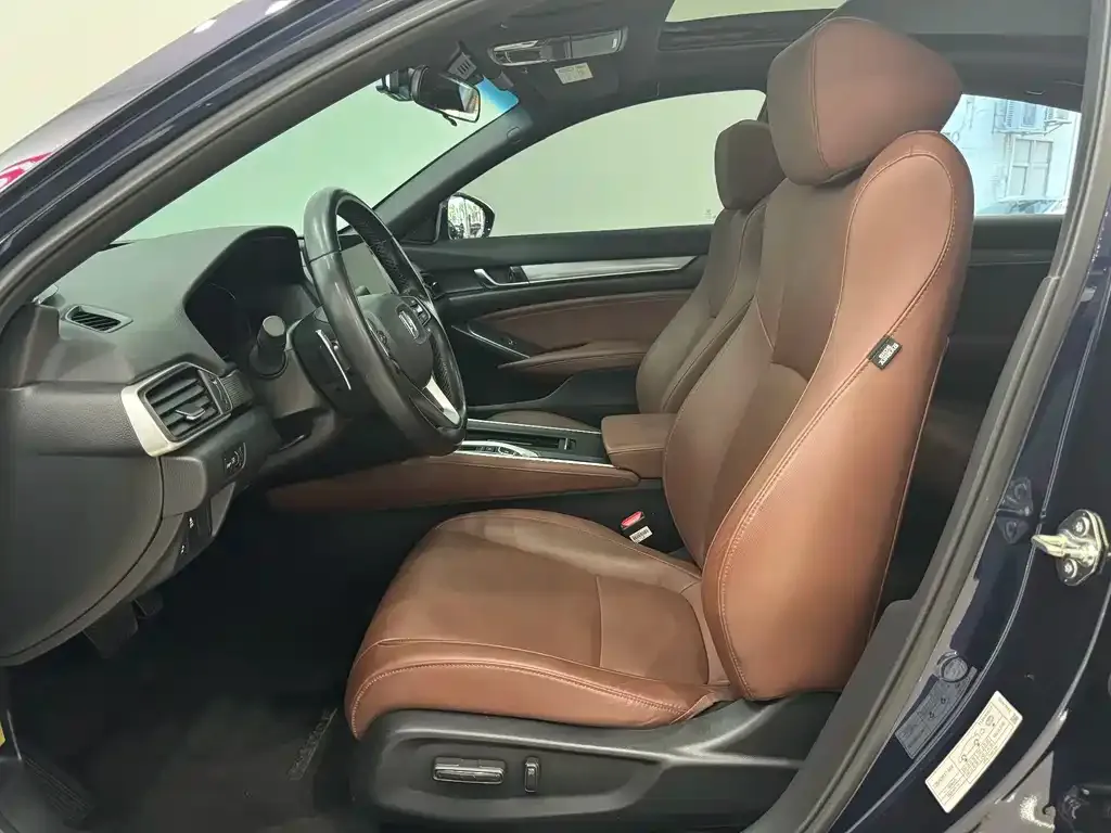 Honda Inspire — фото 10