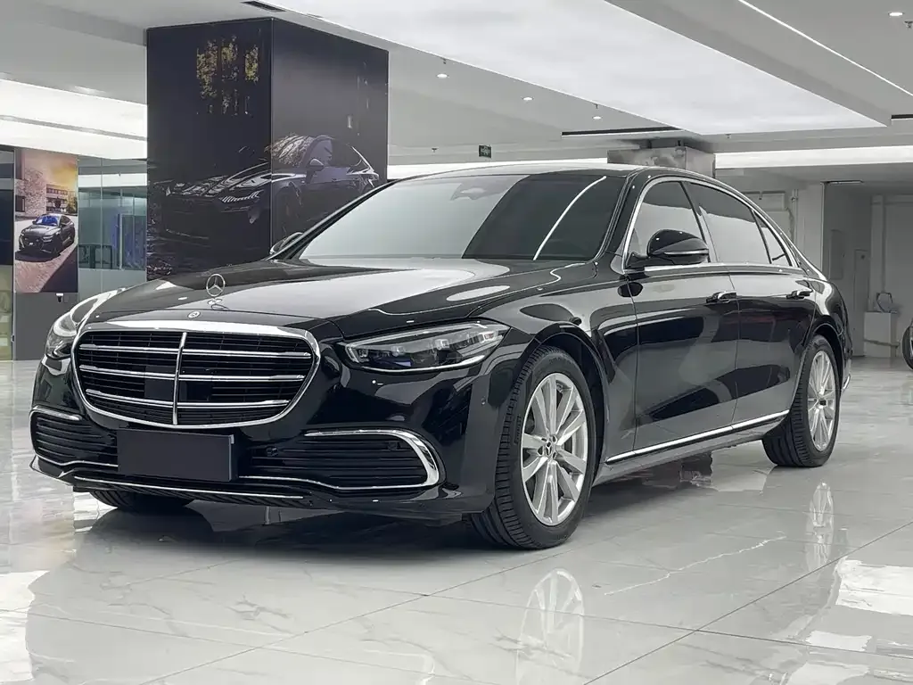 Mercedes-Benz S-Class — фото 1