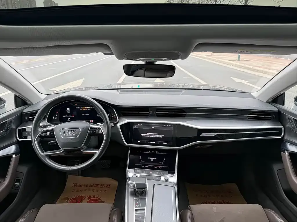 Audi A7L 2023 из CN, фото 4