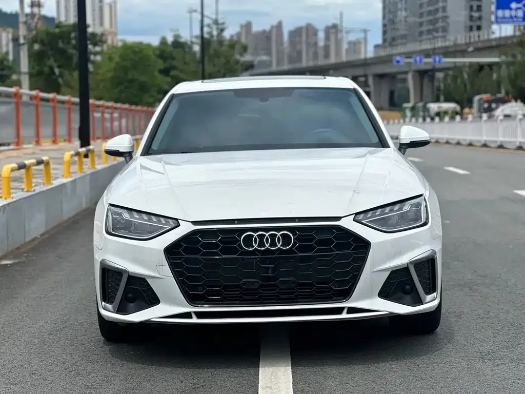 Audi A4L 2023 из CN, фото 5