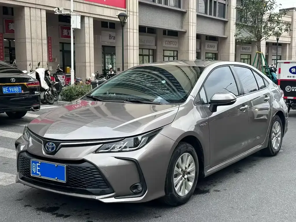 Toyota Corolla 2023 из CN, фото 1