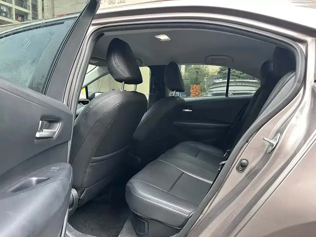 Toyota Corolla 2023 из CN, фото 7