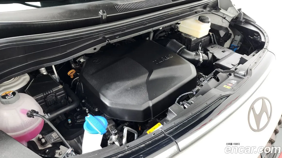 Hyundai Staria — фото 4