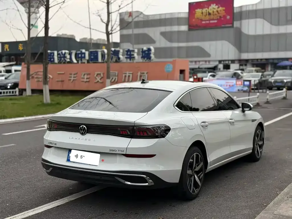Volkswagen Lamando 2024 из CN, фото 2