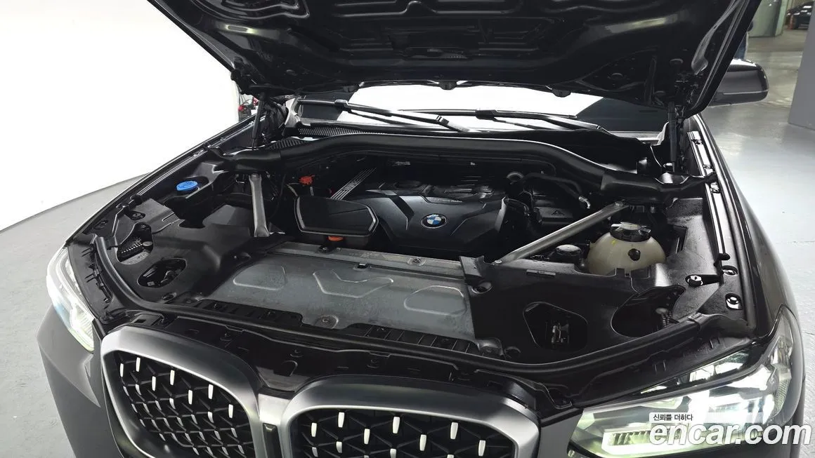 BMW X4 2022 из KR, фото 2