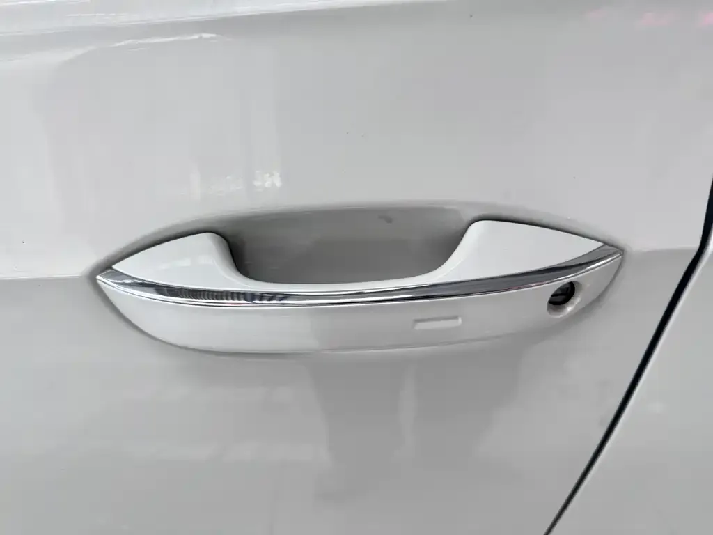 Volkswagen Golf 2022 из CN, фото 2