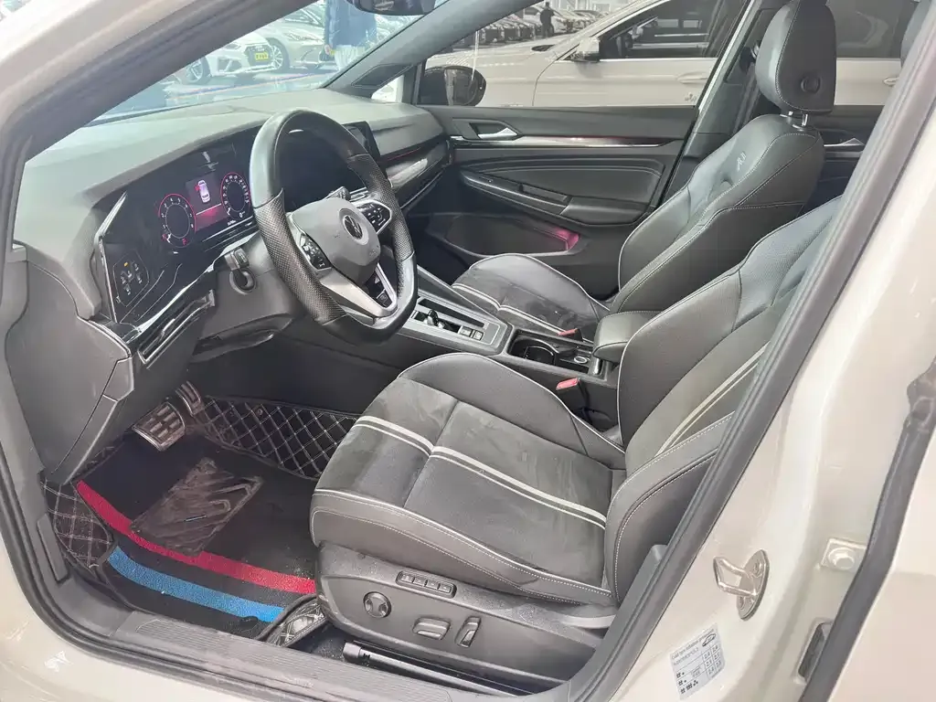 Volkswagen Golf 2022 из CN, фото 6
