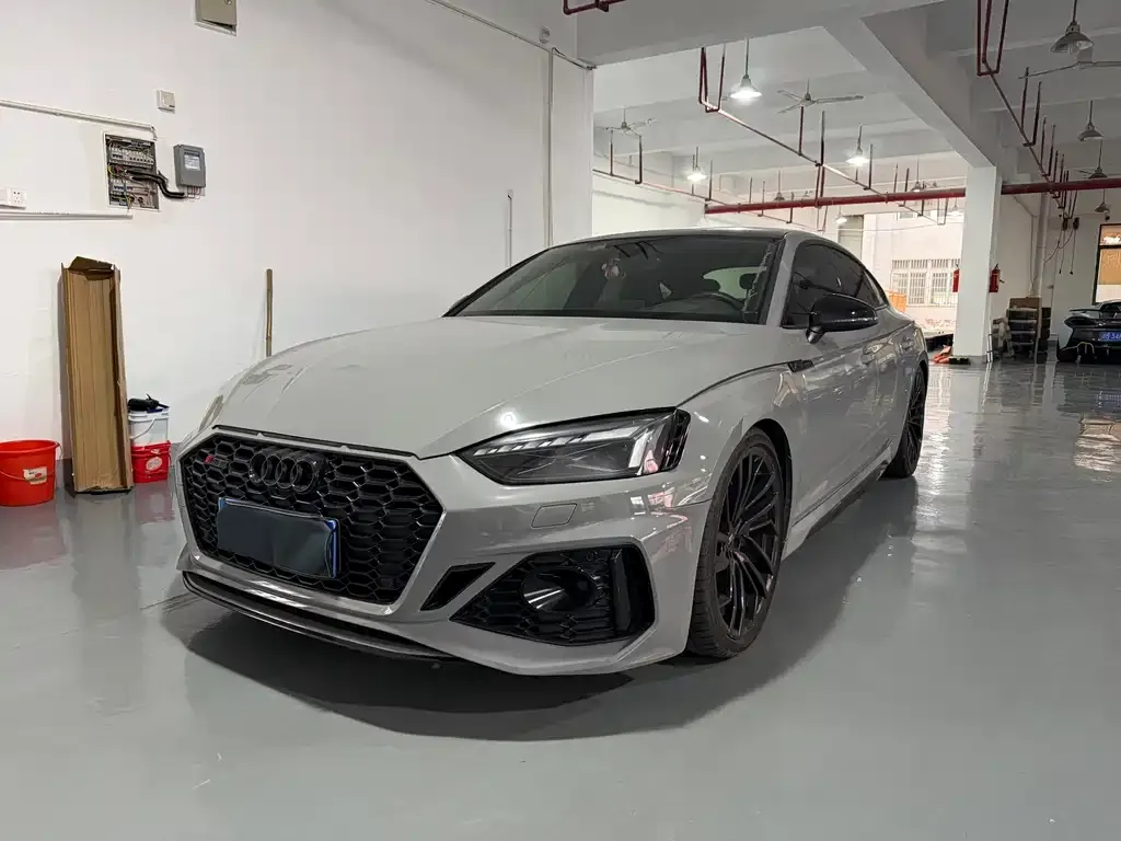 Audi RS 5 — фото 1