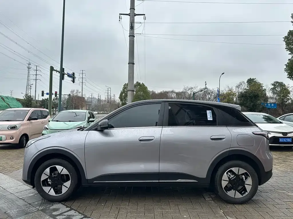 Geely Starburst — фото 6
