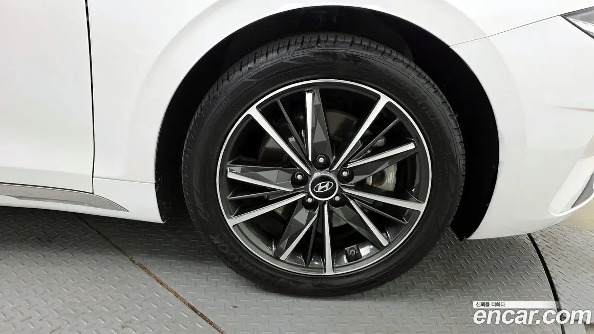Hyundai Grandeur — фото 10