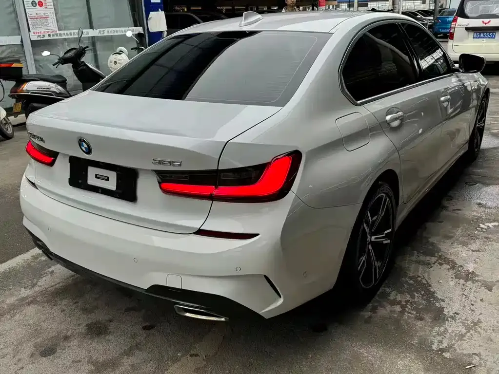 BMW 3 Series 2021 из CN, фото 7