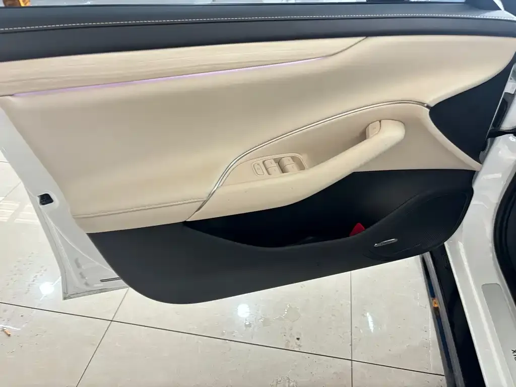 Xiaomi SU7 2025 из CN, фото 4
