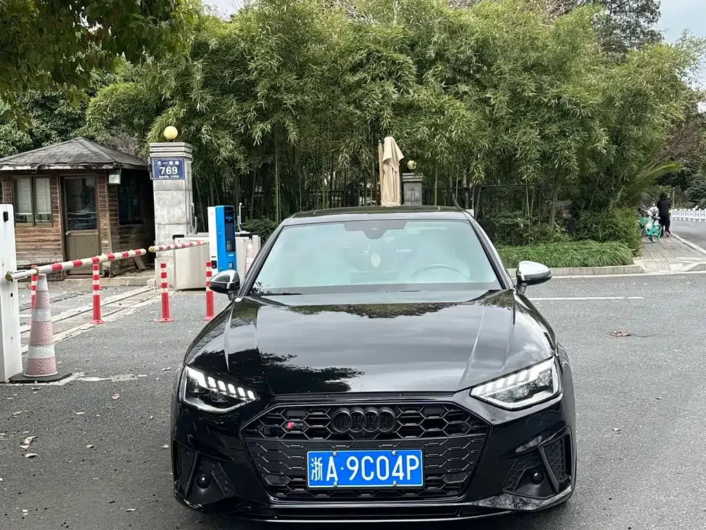 Audi S4 2023 из CN, фото 8