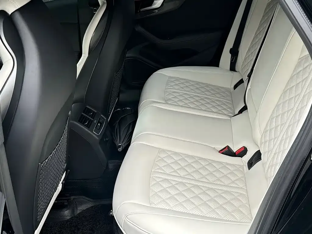 Audi S4 2023 из CN, фото 2