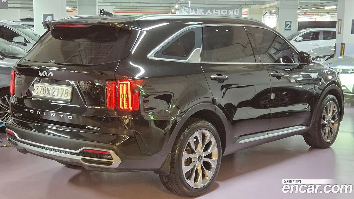 Kia Sorento — фото 3