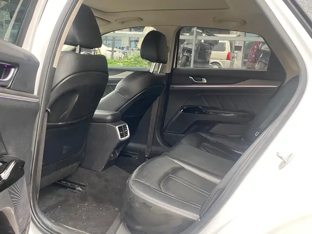 Kia K5 2022 из CN, фото 4