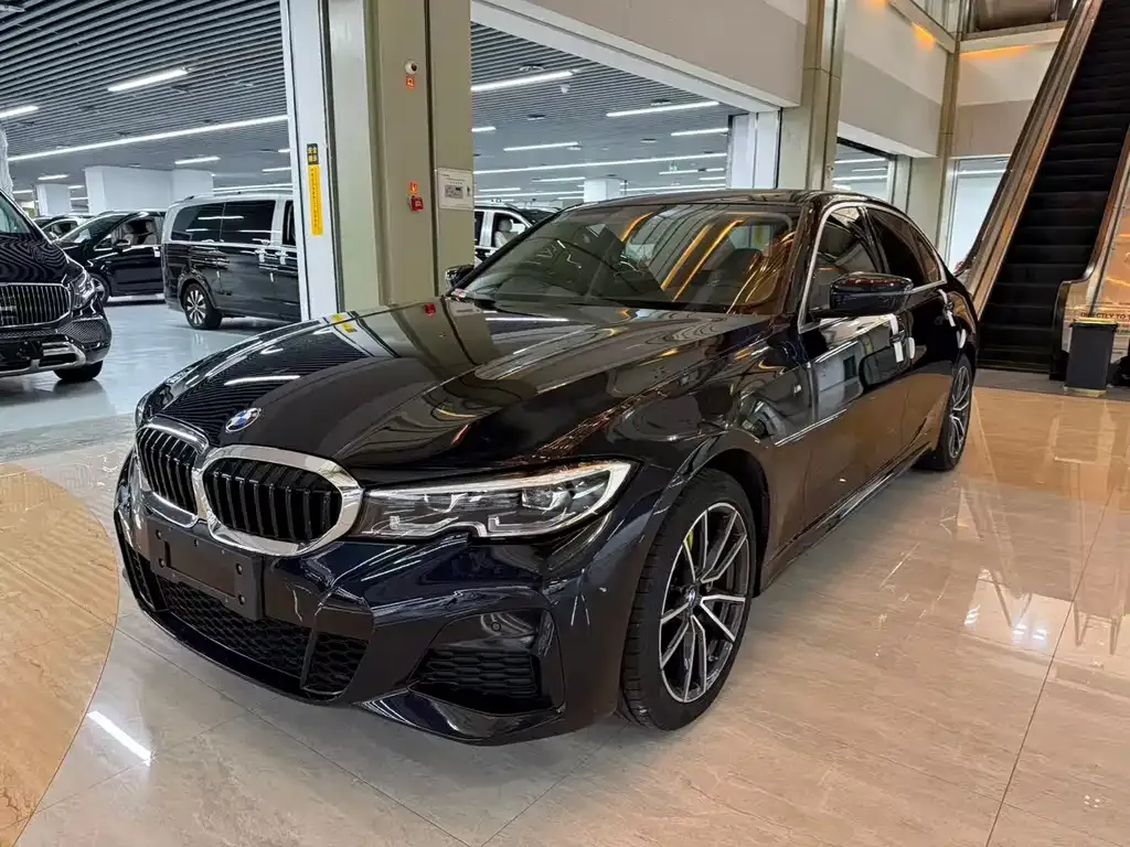 BMW 3 Series — фото 1
