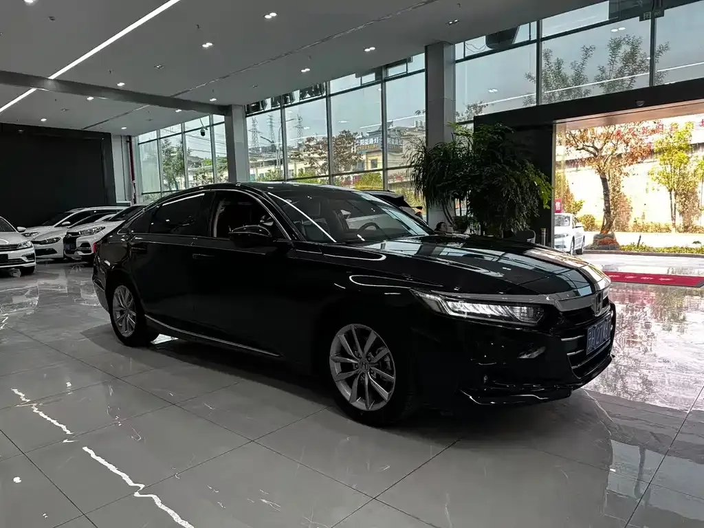 Honda Accord — фото 4