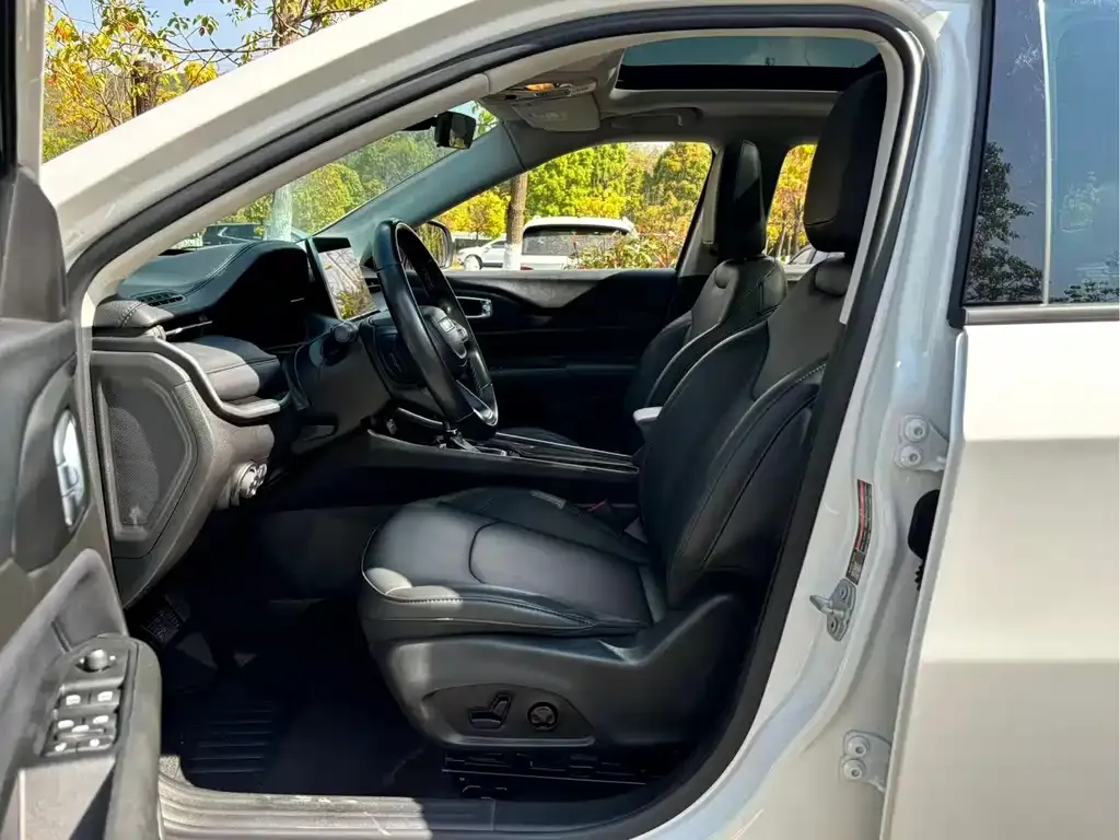 Jeep Compass 2022 из CN, фото 2