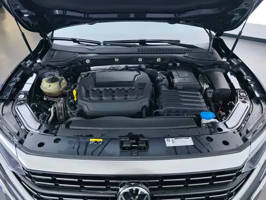 Volkswagen Passat — фото 8