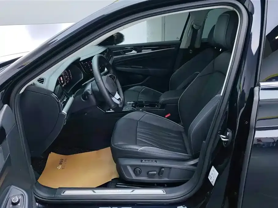 Volkswagen Passat — фото 10