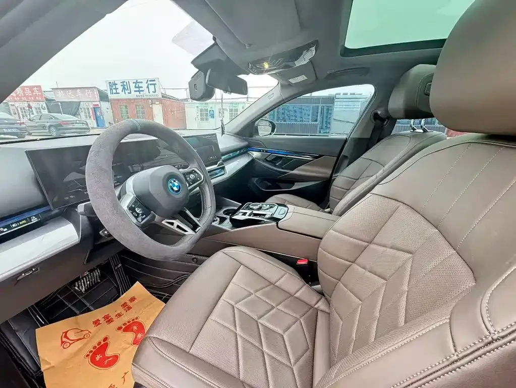 BMW i5 2024 из CN, фото 9
