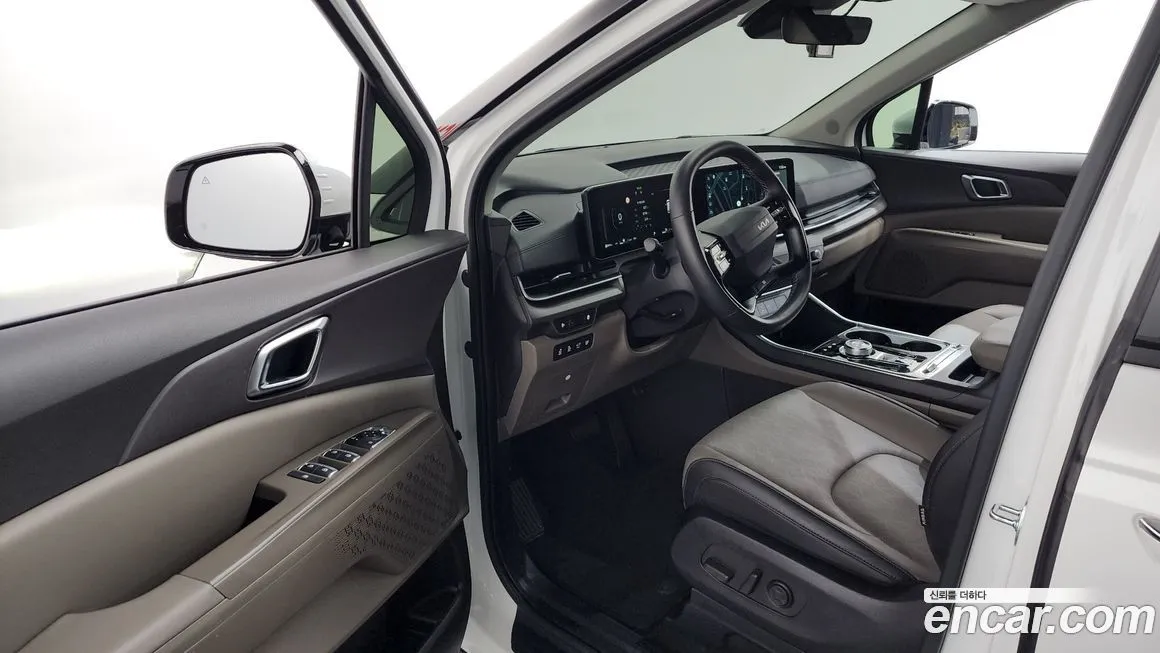 Kia Carnival — фото 2