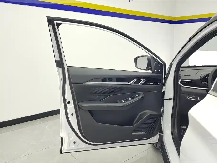 Geely Binyue 2026 из CN, фото 7
