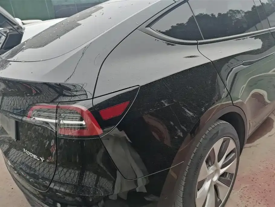 Tesla Model Y 2023 из CN, фото 10