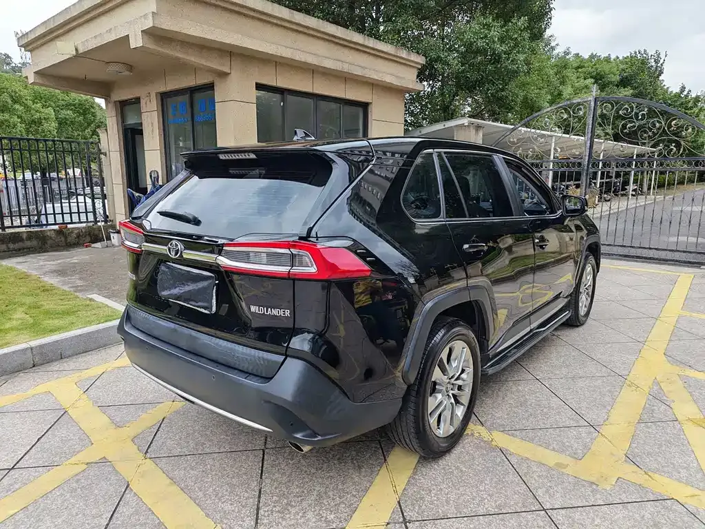 Toyota Wildlander 2021 из CN, фото 7